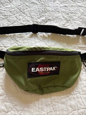 Eastpak Fanny / Crossbody Bag
